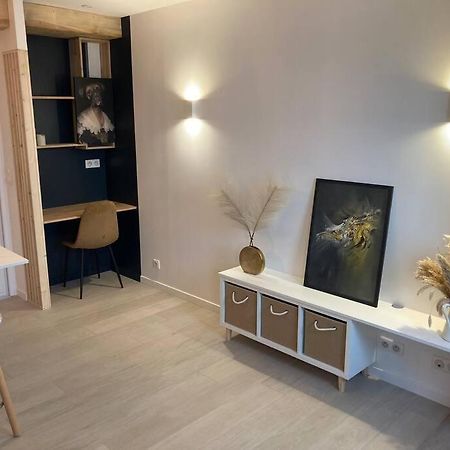 Appartement Centre Ville Quimper Avec Terrasse Bagian luar foto